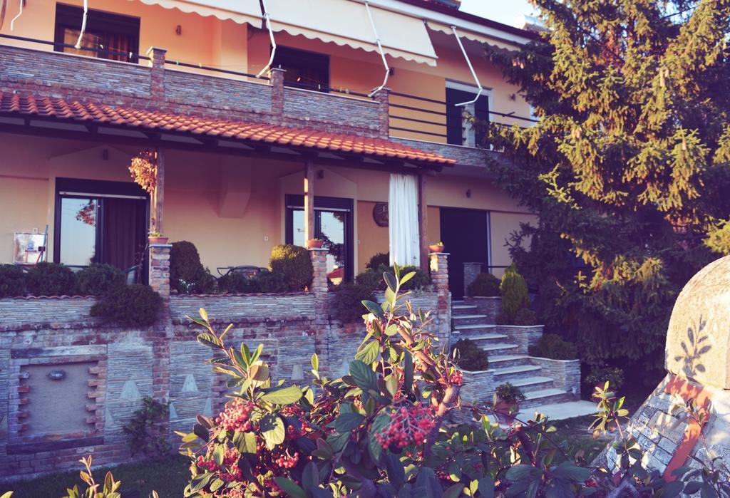 Guesthouse Liogerma Káto Loutrákion Exteriér fotografie