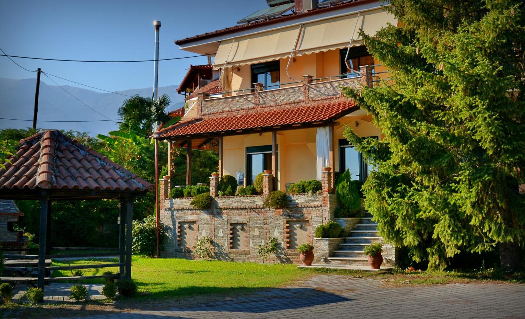 Guesthouse Liogerma Káto Loutrákion Exteriér fotografie